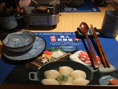 餐具摆设-舞漁日料美人胶原锅(陆家嘴中心店)