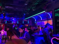 -UP嘻哈酒吧(粉巢店)