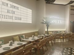 -大光明电影院(南京西路店)