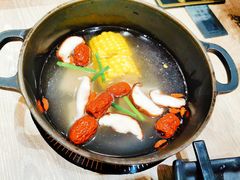 -呷哺呷哺(新世界百货望京店)