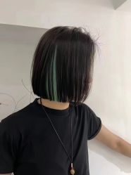 -十六番发型师事务所
