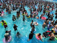 -欢乐水魔方水世界