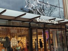 -比斯特上海购物村精品奥特莱斯