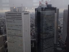 iphone_upload_pic-东京都厅舍