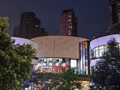 -瑞虹新天地月亮湾