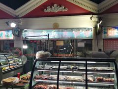 自助取餐区-布尔津河堤夜市