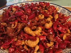 孜香小小腿-临界音乐酒馆·小龙虾·江湖菜(华熙LIVE·鱼洞店)
