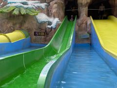 -望儿山温泉水乐园