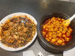 -万重锦·人文川菜馆(骡马市店)