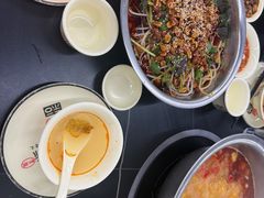 -周良天山牛杂城(天山路总店)