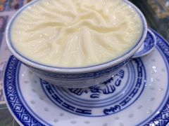 -广信牛奶甜品世家(台东店)