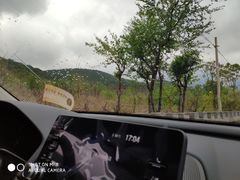 -鬼笑石后山停车场