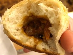 酥皮焗叉烧包-添好运点心专门店(深水埗店)