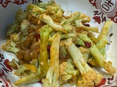 -昱龙大盆牛蛙馆(三兴街总店)
