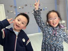 -西安小天鹅艺术团(曲江Alice店)