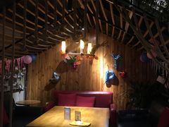 卡座-别院里音乐餐酒吧(双流航空港店)