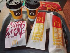 -麦当劳(展览路店)