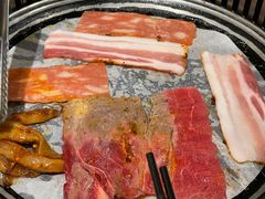 -烤路里·韩国品质自助烤肉(石路天虹4号店)