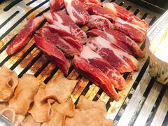 -臻牛烤肉