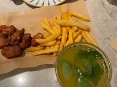 -必胜客(尹山湖歌林公园店)