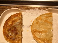 脆皮牛肉馅饼-泽成冰煮羊(非·遗东岸国际店)