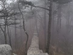 -罗田薄刀峰风景区
