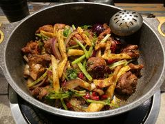 -鸡遇虾煲干锅火锅(小寨金莎店)