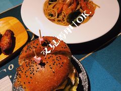 -又见马甲M8融合西餐厅(厦门体育中心店)