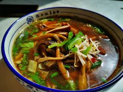 -镇南锅盖面馆(解放路店)