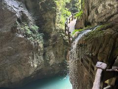 -龙水峡地缝景区