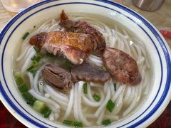 -香辉食馆(新兴路店)