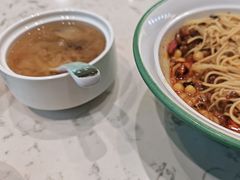 -百春原湖南牛肉粉(百联世纪店)