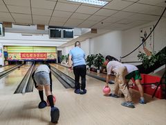 -鹰翔保龄球(复兴门店)
