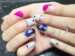 -手牵手美甲