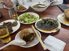 -宝瑞门钉肉饼店