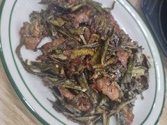 干辣椒炒牛肉-喜来苑