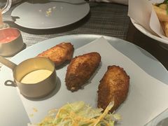 -卡普里披萨·牛扒·下午茶