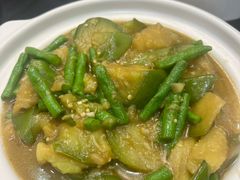 -老季市·三代非遗传承·地标美食老汁鸡(工农路店)