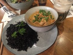 泰式绿咖喱鸡肉饭-Wagas沃歌斯(太古汇店)