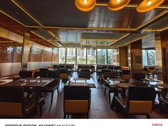 -大中华希尔顿酒店-念自助餐·嗨啤·小龙虾