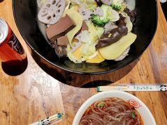 -万记麻辣烫国展总店