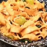 甜妈厨房之香辣葱油蔬菜什锦大碗宽面