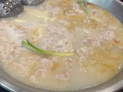 -老来福·非遗酸汤兔(凯旋路店)