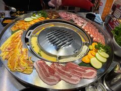 -哈哈碳都·牛肋条无限自助烤肉(台江万达店)