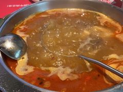 -左庭右院鲜牛肉火锅(金山万达店)