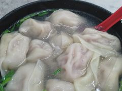 三鲜大馄饨-万寿斋(山阴路店)