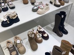 -hotwind热风(中贸广场店)