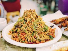 -胖太太四川麻辣排骨串(镇江路分店)