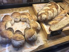 -啊噗吐呦现场烘焙(麦凯乐店)