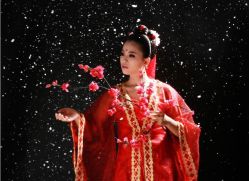 -九月鹰飞汉服摄影工作室